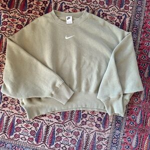Nike Phoenix Green Pullover Sweatshirt - Women's Small (oversized)